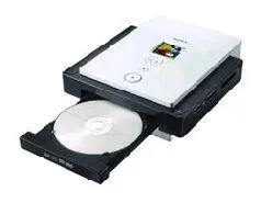 интерфейс USB 20 формат карт памяти MS MS Duo CF SD и xD скорости записи - фото 32