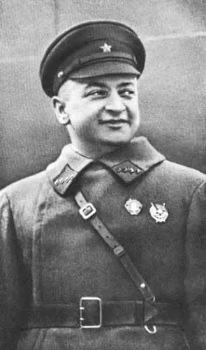 М Н Тухачевский А В Квашнин И Э Якир В планировании - фото 125