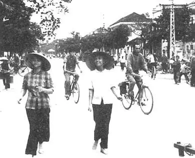 Ханой в 1967 году Роль вьетнамских женщин в победе над агрессорами трудно - фото 20
