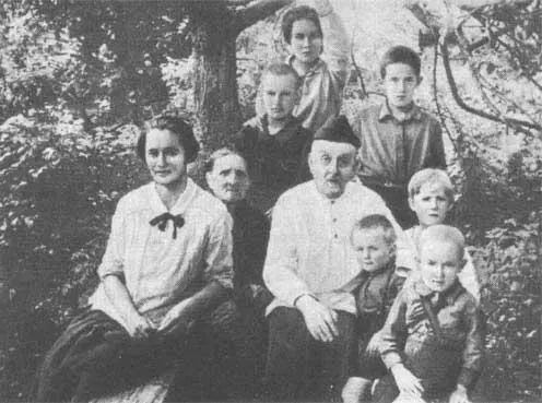 Кабинетспальня КЭ Циолковского Михаил Клавдиевич Тихонравов 1925 г - фото 28