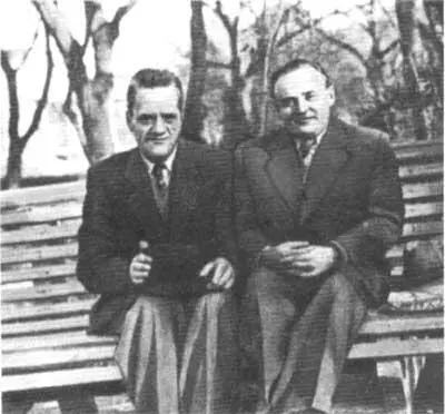 НА Пилюгин и МСРязанский Всеволод Иванович Феодосьев 48 - фото 104