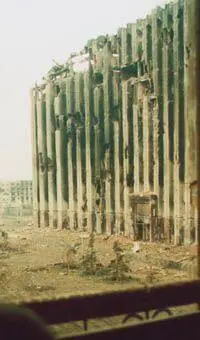 Грозный Дудаевский дворец Уничтожен в феврале 1996 года Перебазировавшись - фото 40