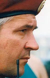 Полковник Владимир Иванов В отряде с момента его создания С 1997 по 2002 - фото 49