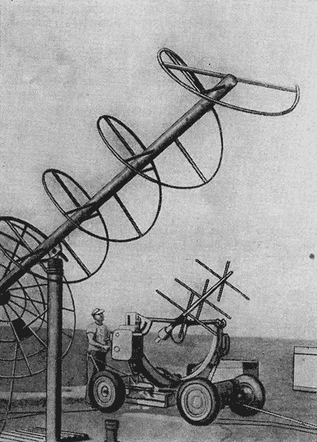 Рис 44Спиральная направленная антенна для приема на Земле данных - фото 67