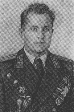 Рис 37Заслуженный мастер спорта полковник В Романюк мировой рекордсмен по - фото 39