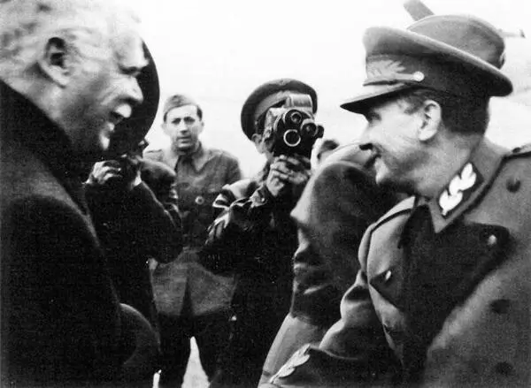 Тито и Душан Сернец 1945 г Тито и Владимир Дедиер 19141990 Андрия - фото 16