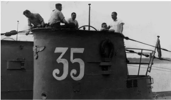 Рубка субмарины U35 Довоенное фото В случае начала боевых действий - фото 50
