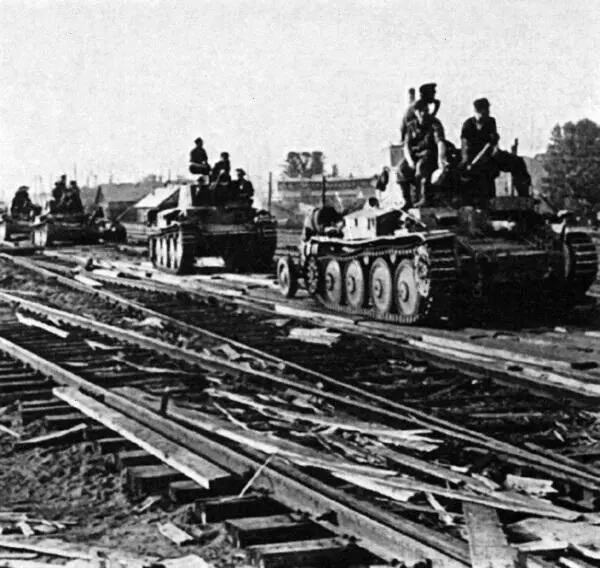 Танки 38t 8й танковой дивизии в районе Двинска Потери в небе над Двинском не - фото 50