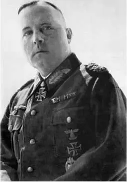 Ганс Валентин Хубе командир 16й танковой дивизии В 1941 г он был пехотным - фото 108