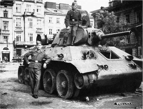 Т34 из 4го механизированного корпуса оставленный на улице Львова Ветеран - фото 178