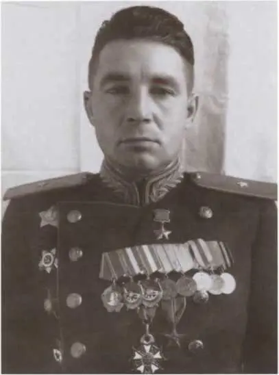 Генерал Маргелов 1949 г Анатолий и Виталий Маргеловы Таганрог 1955 г - фото 18