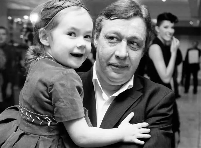 Автору Ефремов както сказал Я думаю всетаки это Ваня Охлобыстин - фото 14