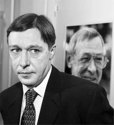 Равнение на папу Вечер посвященный 75летию актера и режиссера Олега Ефремова - фото 20