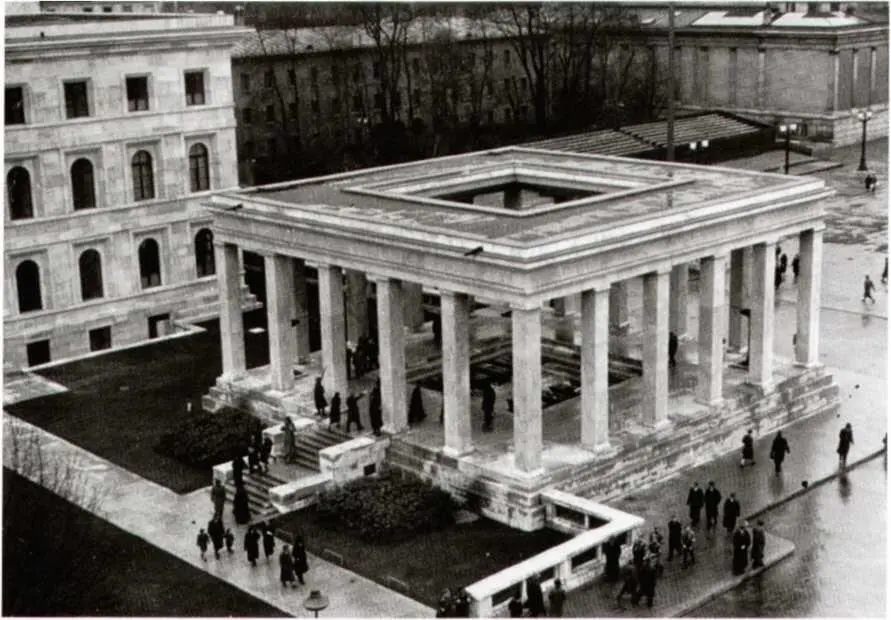 Фотография 1936 года Храма почета в Мюнхене архитектор П Л Троост Лестница - фото 1