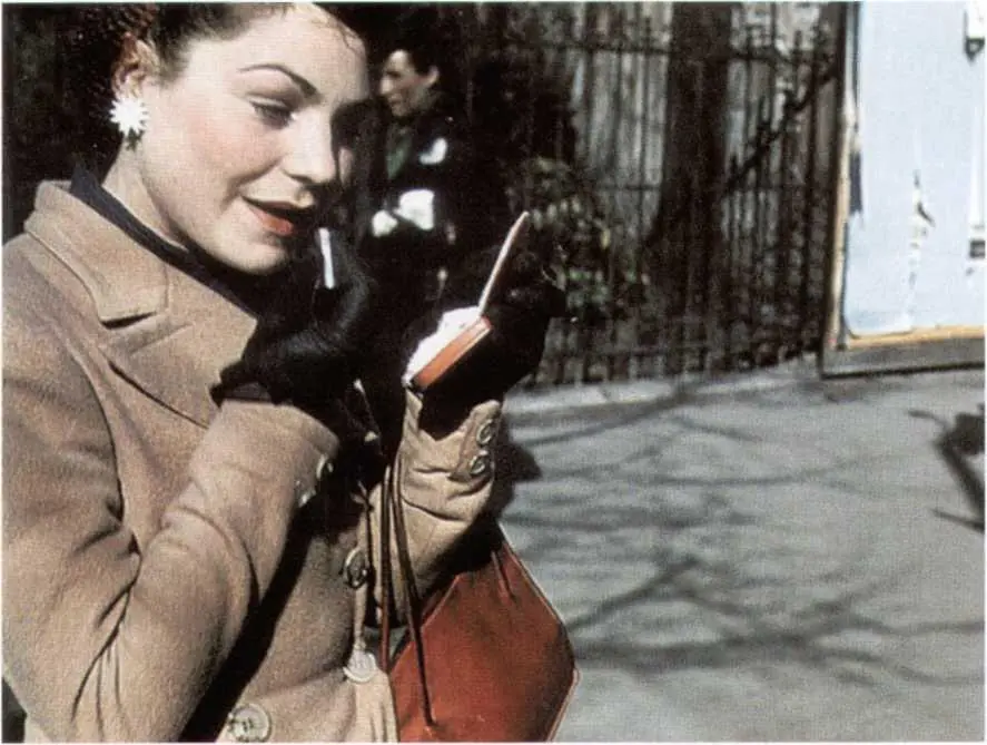 Фотографии сделаны между 1941 и 1944 годами французским фотографом Андре Зукком - фото 35