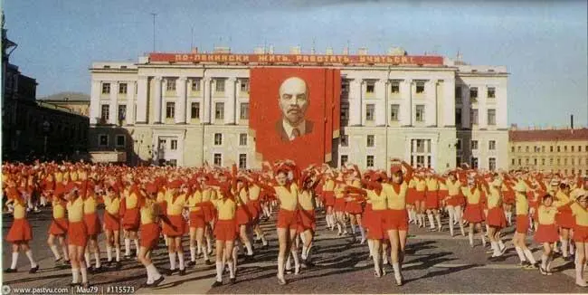Сборы заняли неделю Никак меня из МУРа не хотел отпускать начальник Но - фото 22