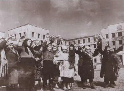 Генералполковник И И Федюнинский в 1945 году Глава восьмая Ленинградская - фото 30
