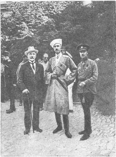Севастополь 22 июля 1920 г Глава белого Крыма генерал Врангель его начальник - фото 29