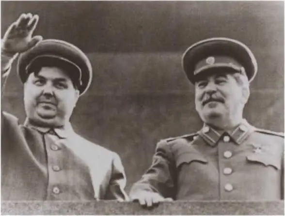 Георгий Маленков и Иосиф Сталин Похороны Сталина - фото 21