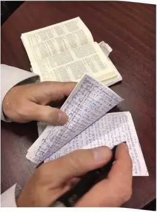 Я тайно писал эти заметки изучая Библию в тюрьме особенно когда в течение - фото 10