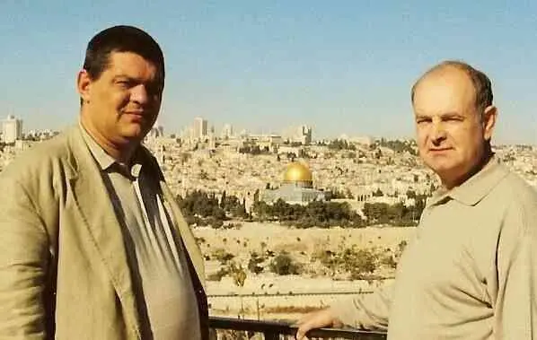 Антон Суриков и Александр Нагорный Фото zlobnigv2 LiveJournal В 1990е - фото 203