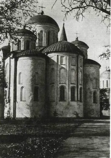 СпасоПреображенский собор в Чернигове Современный вид Княжеский терем XI - фото 25