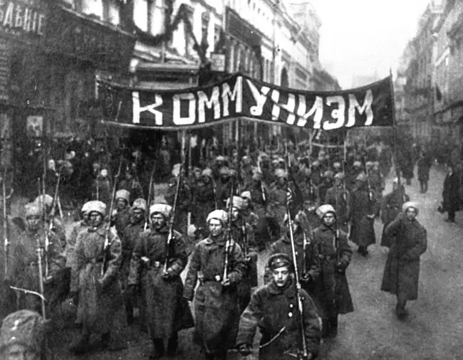 Революционные солдаты Москва осень 1917 года И если революционный кризис - фото 16