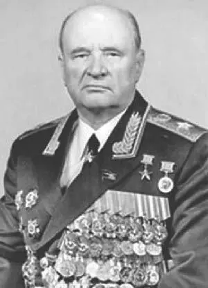 Начальник ГРУ ГШ ВС СССР Герой Советского Союза генерал армии ПИ Ивашутин - фото 29
