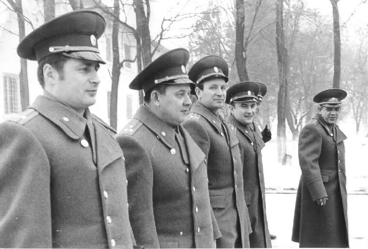 Офицеры ГРУ ГШ ВС СССР прибыли на плановые учения Командование ГРУ ГШ ВС - фото 37