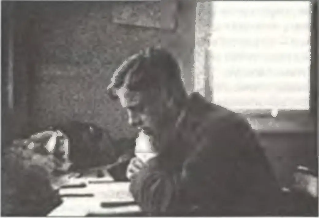 Флаингофицер Эрик Джозеф Вудс В 1645 17 июня 204я авиагруппа RAF получила - фото 269