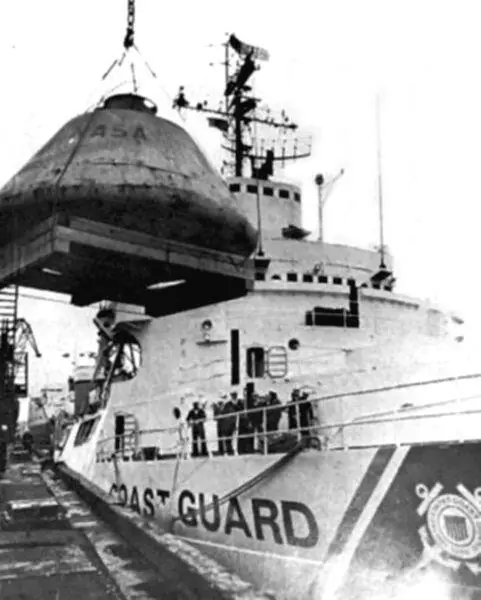 Мурманск 6 сентября 1970 года Погрузка выловленного советскими разведчиками - фото 85