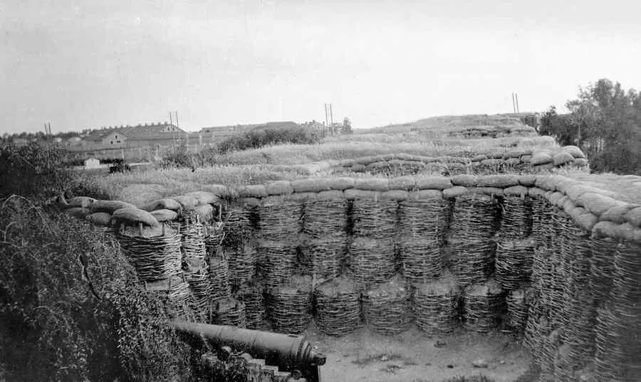 23 На этой фотографии 1920 г изображена четвертая батарея на Четвертом - фото 56