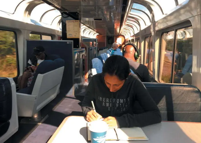 Процесс написания заметок в Sunset Limited по дороге в ЛосАнджелес Вид с The - фото 9