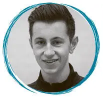 КЭМЕРОН 17 ЛЕТ ХАРРОГИТ АНГЛИЯ Я ПОЛЮБИЛ ФУТБОЛ В НАЧАЛЬНОЙ ШКОЛЕ МНЕ - фото 37