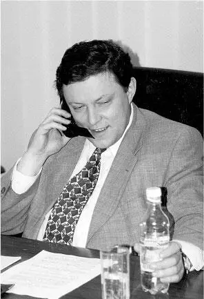 Григорий Явлинский Личный архив Сергея Зверева Следующее непонимание - фото 32