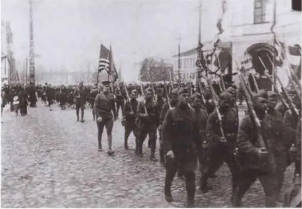 Интервенция Американские солдаты на улицах Архангельска 1918 г Интервенция - фото 40