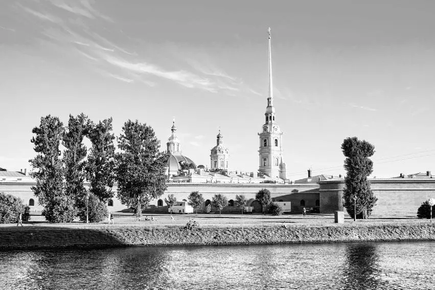 Вид на Петропавловскую крепость заложенную 16 мая 1703 по приказу Петра I на - фото 101