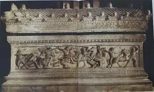 Саркофаг Александра Константинопольский музей Эллинистический бюст - фото 42