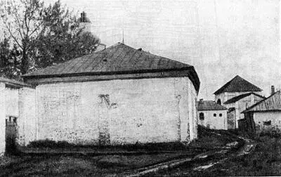 Рис 28 Оставшийся этаж оружейной палаты КириллоБелозерского монастыря Вид с - фото 124