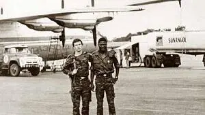 106 Ангола аэропорт Уамбо Слева военный переводчик И Сечин 1987 г Фото из - фото 109
