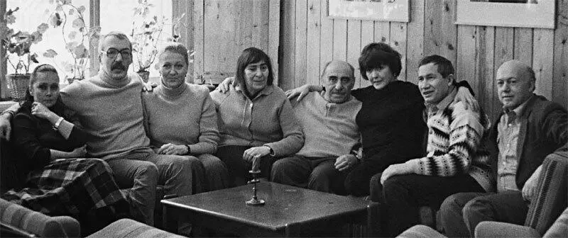 Слева направо Наталья Кузнецова Андрей Битов Людмила Хмельницкая Инна - фото 27