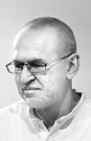 Евгений Чигрин С Резо Габриадзе автором куклы Андрея Битова С Александром - фото 48
