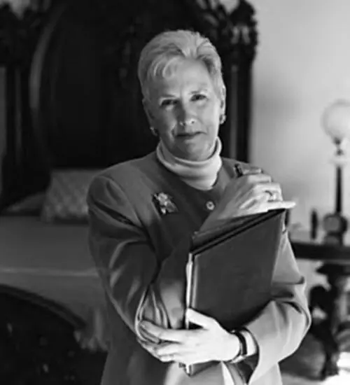 Кристин Лимерик Главная экономка Кристин Лимерик ушла на пенсию в 2008 году - фото 2