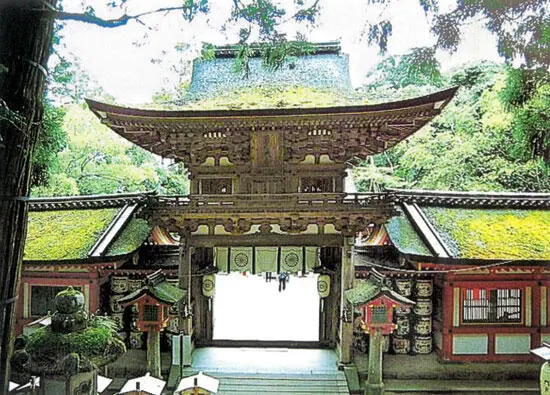 Святилище Исоноками дзингу Симэнава веревка из рисовой соломы - фото 14