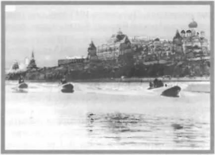 Торпедные катера Г5 Балтфлота перед Кремлем 1946 г Создание крылатых ракет и - фото 99