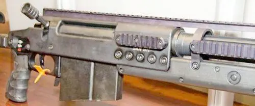 SIG 511 Эти две винтовки схожи по конструкции имеются отличия в конструкции - фото 552