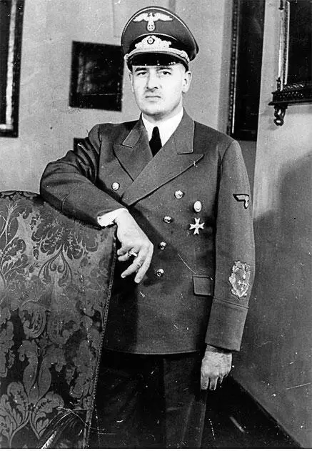 87 В мае 1945 года через несколько дней после того как Гитлер совершил - фото 44