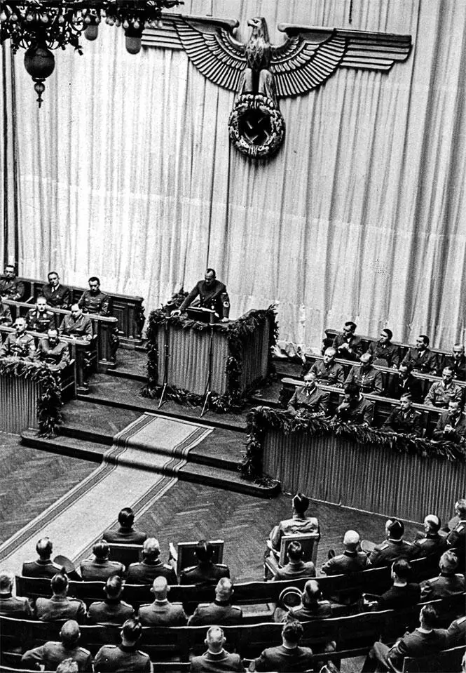 Франк Большой зал парламента Галиции 1 августа 1942 Мы ценим что Гитлер - фото 51