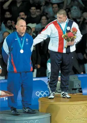 Александр Карелин 2000 г Сидней Мария Киселева и Ольга Брусникина 2000 г - фото 35