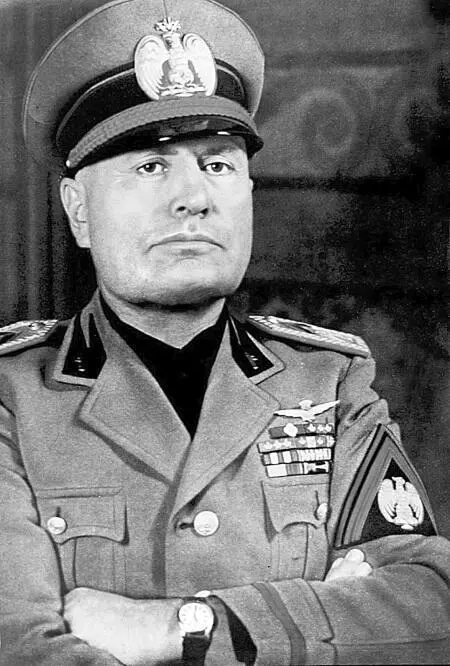 Бенито Муссолини в 1941 году Это убийство и попытка немцев насильственным - фото 119